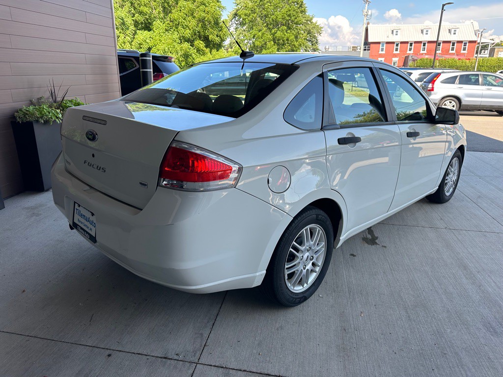 2009 Ford Focus Image 7