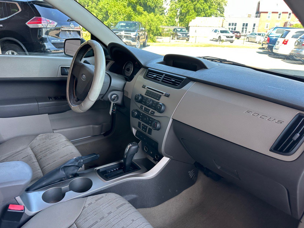 2009 Ford Focus Image 15