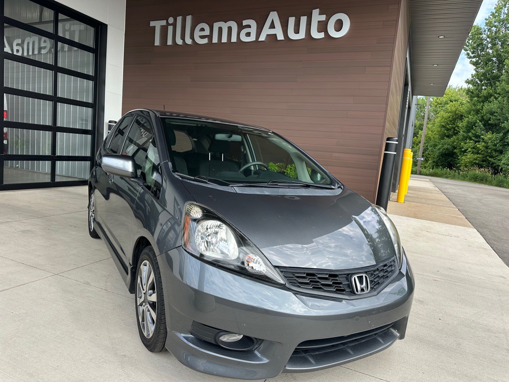 2013 Honda Fit Image 1
