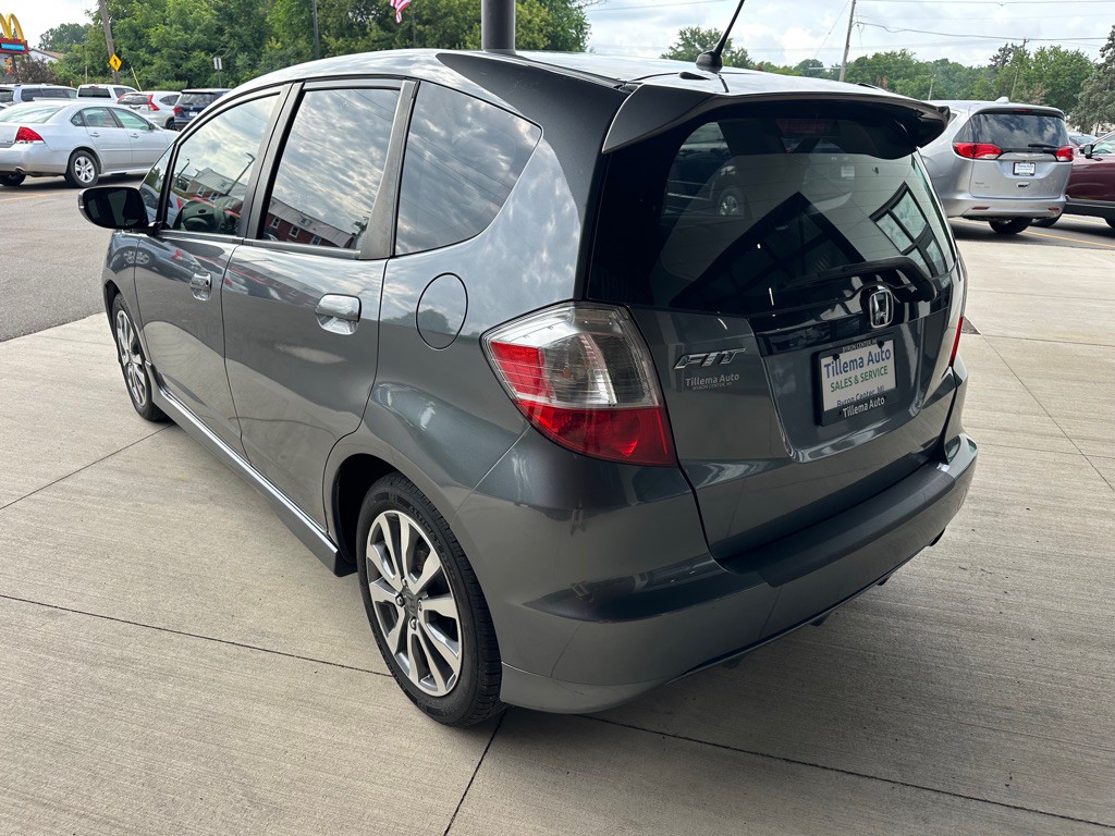 2013 Honda Fit Image 5