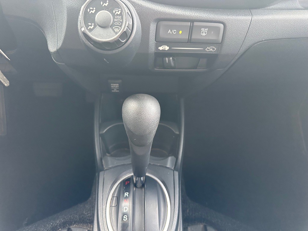 2013 Honda Fit Image 25