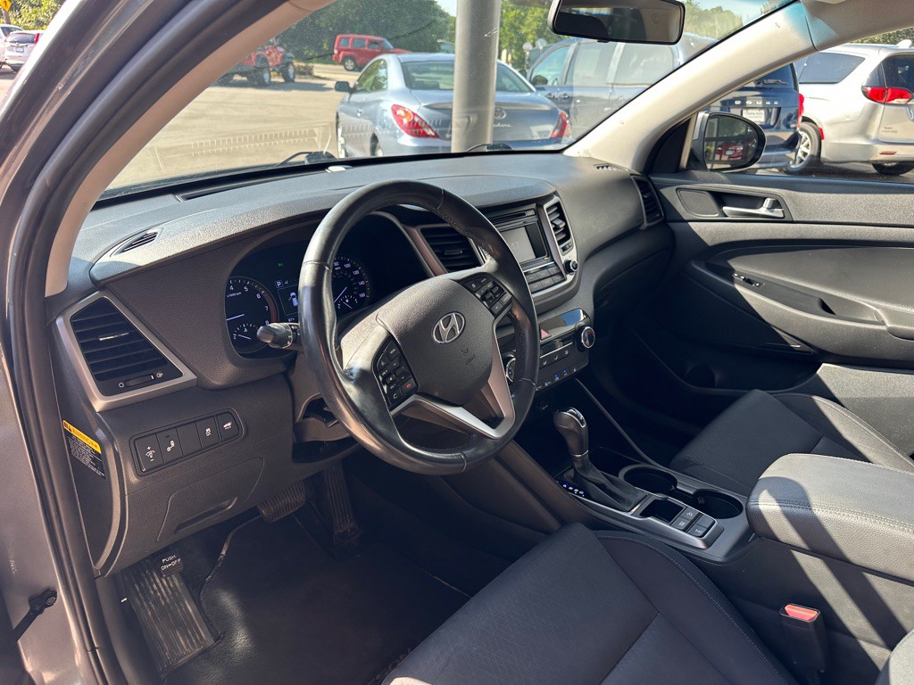 2016 Hyundai Tucson Image 9