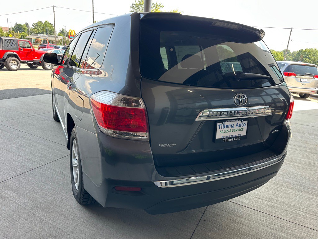 2012 Toyota Highlander Image 5
