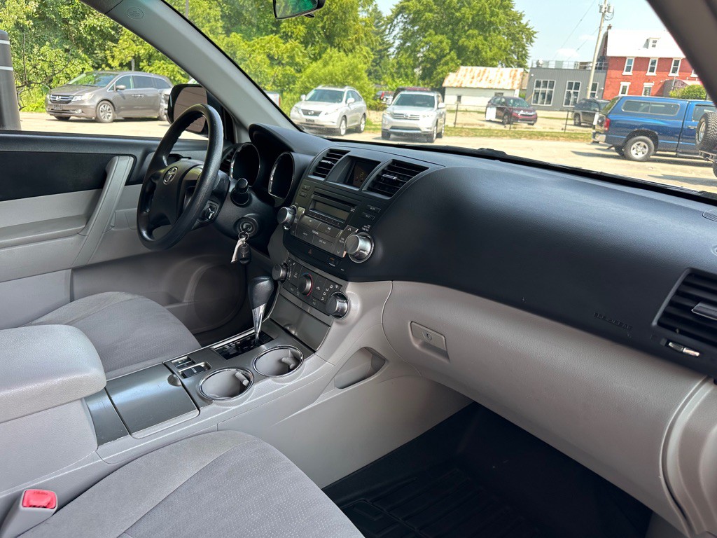 2012 Toyota Highlander Image 18