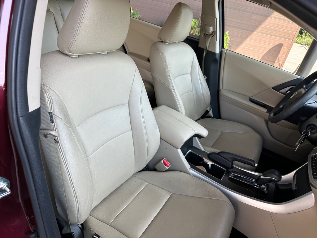 2014 Honda Accord Image 16