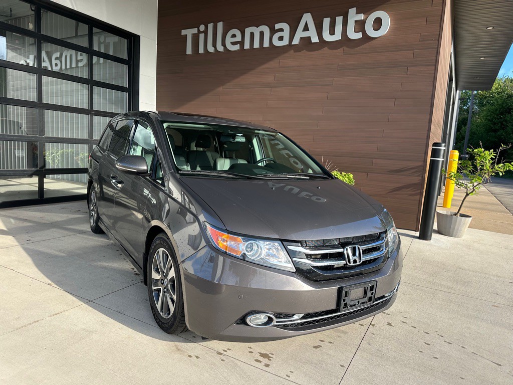 2016 Honda Odyssey Image 1