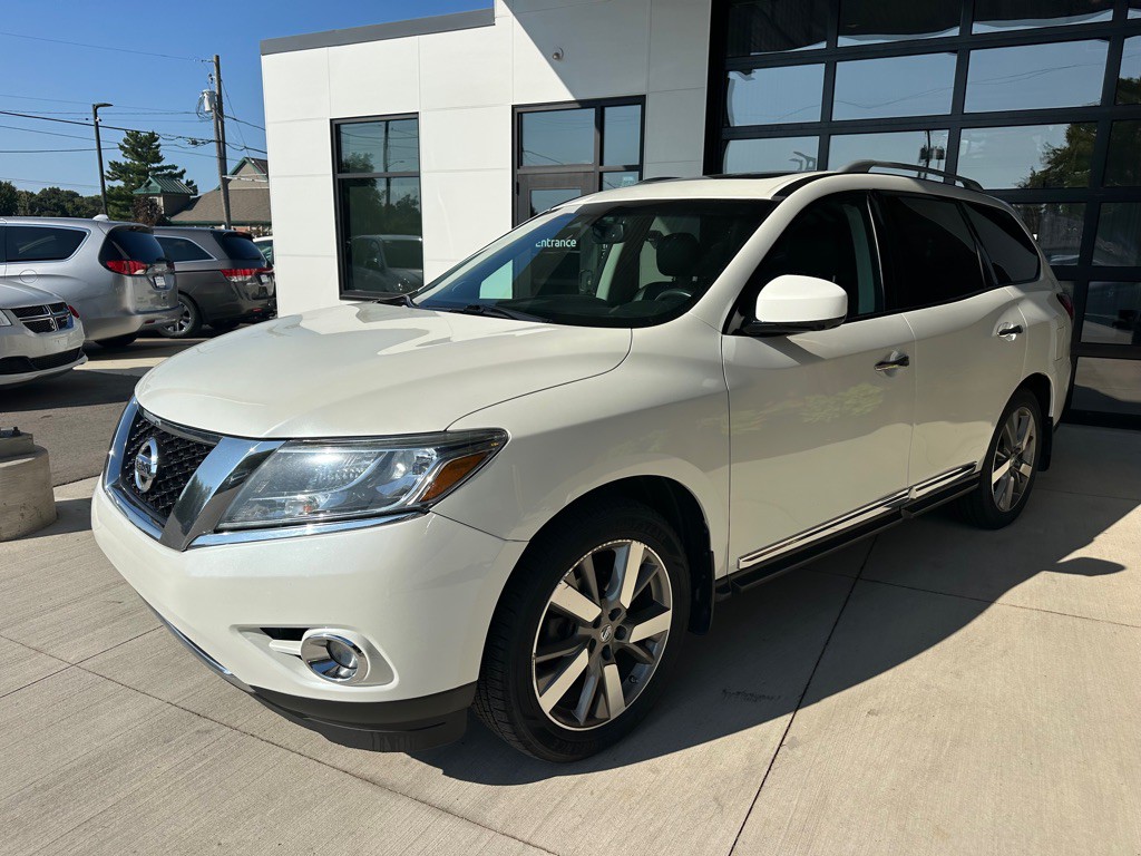 2015 Nissan Pathfinder Image 3