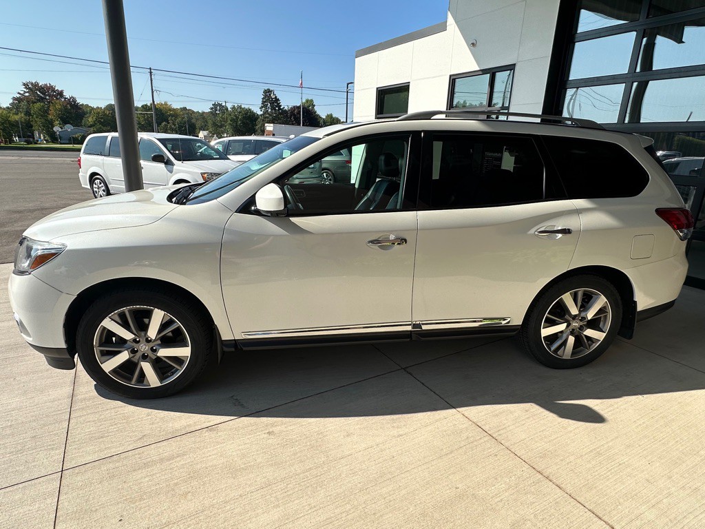 2015 Nissan Pathfinder Image 4