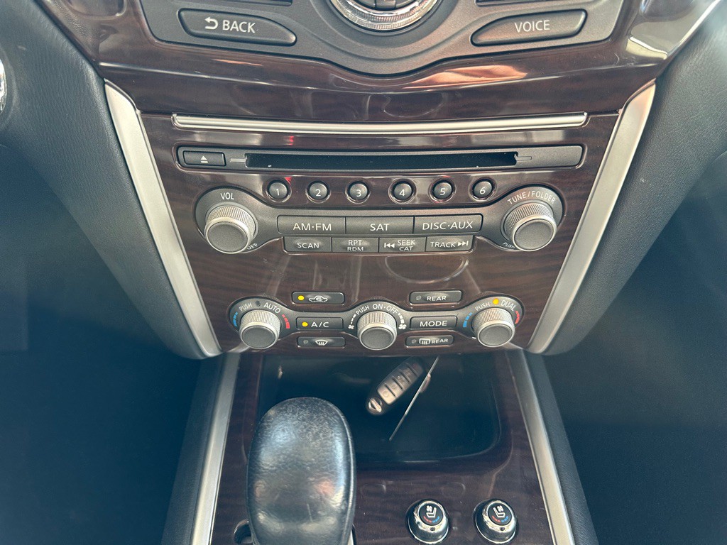 2015 Nissan Pathfinder Image 27