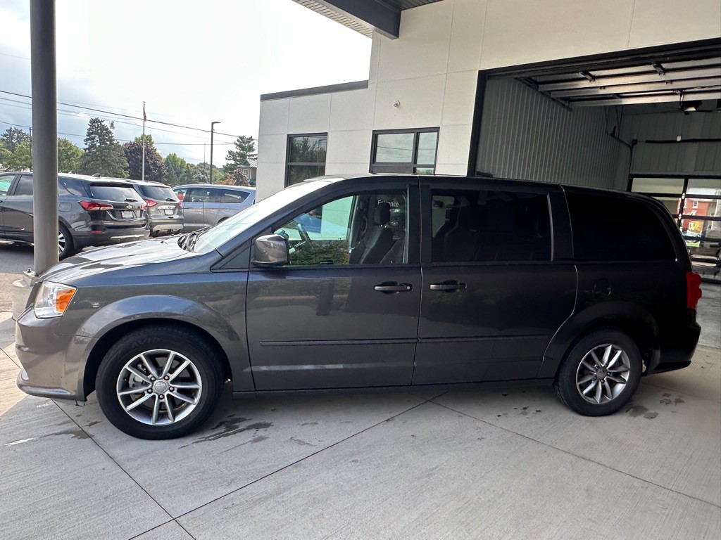 2016 Dodge Grand Caravan Image 4
