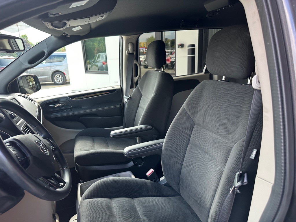2016 Dodge Grand Caravan Image 10