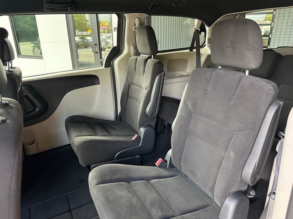 2016 Dodge Grand Caravan Image 12