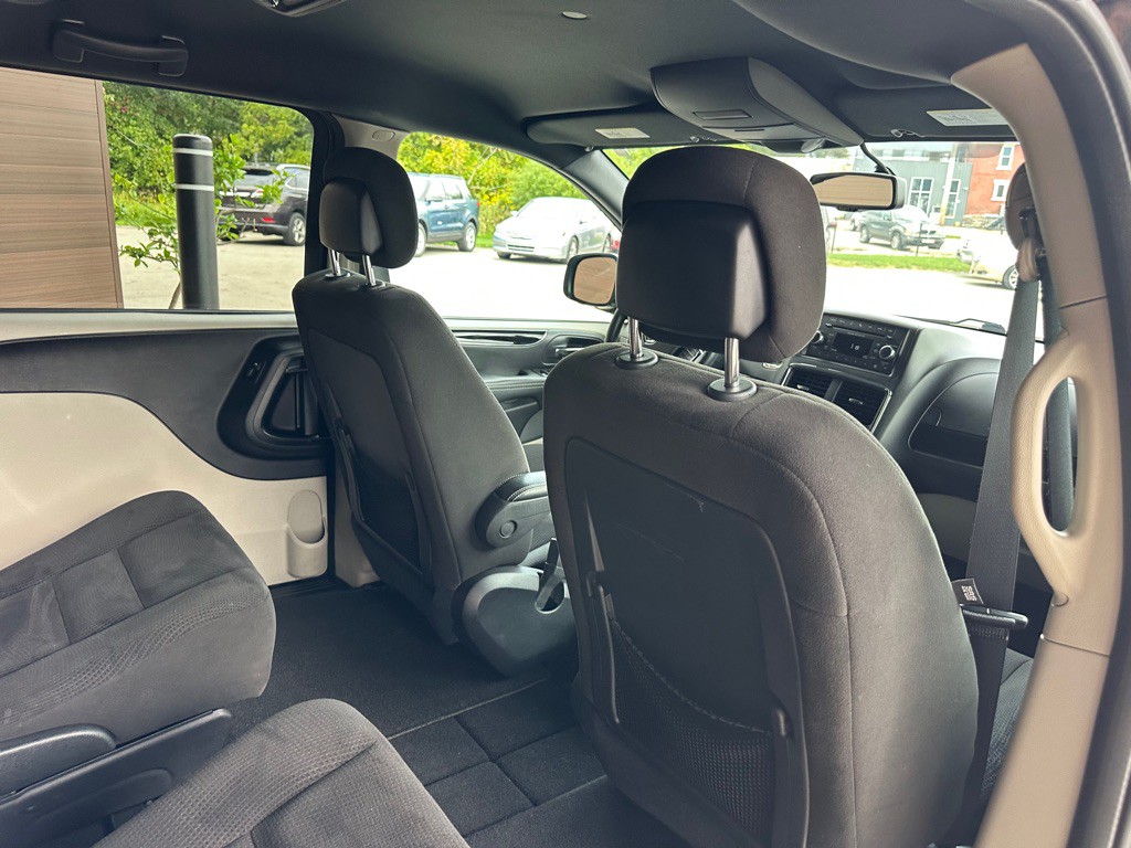 2016 Dodge Grand Caravan Image 15