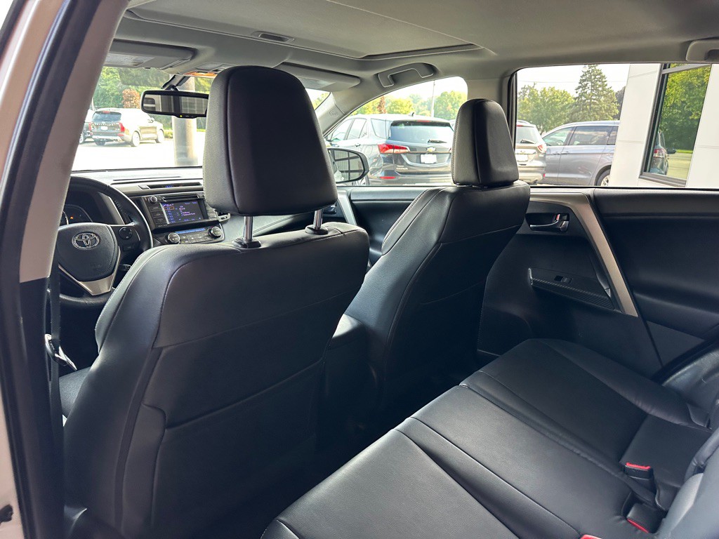 2013 Toyota Rav4 Image 11