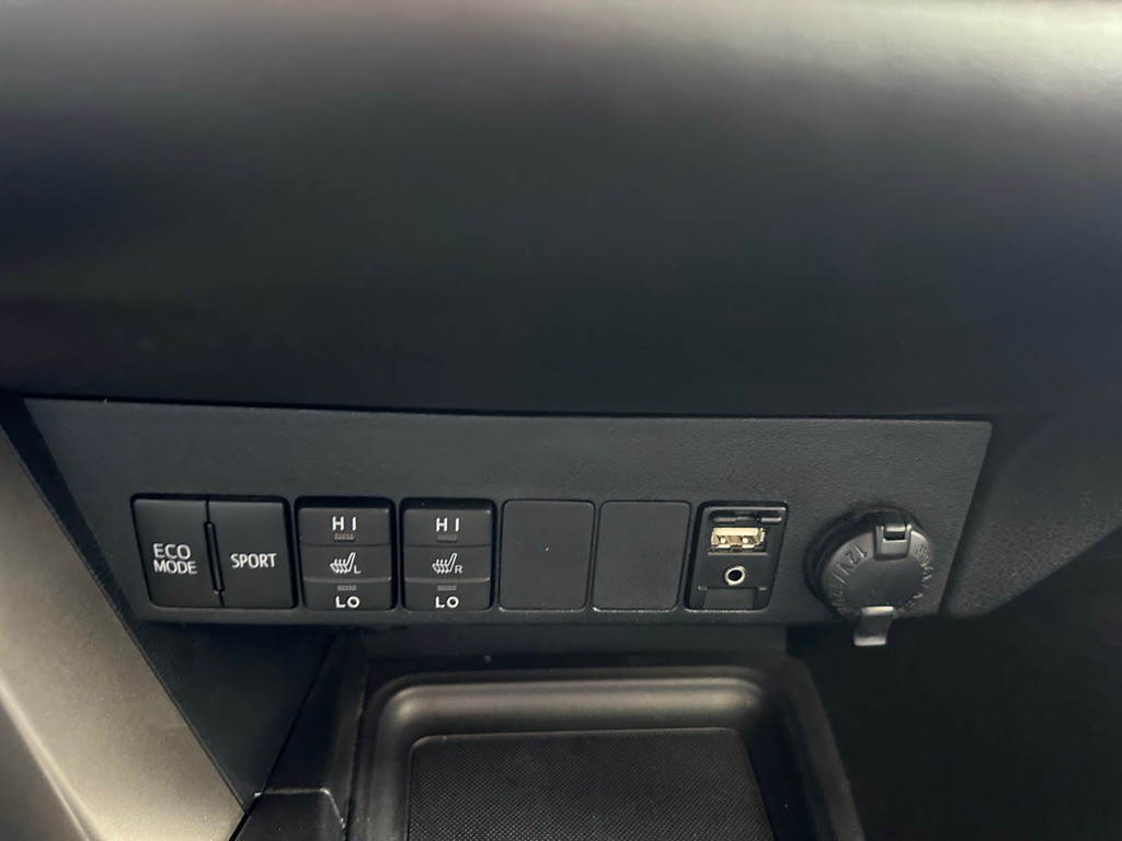 2013 Toyota Rav4 Image 25