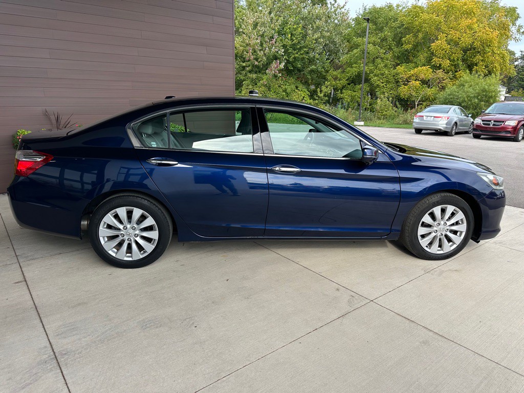 2015 Honda Accord Image 8