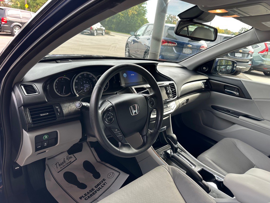 2015 Honda Accord Image 9
