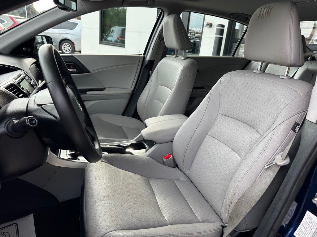 2015 Honda Accord Image 10