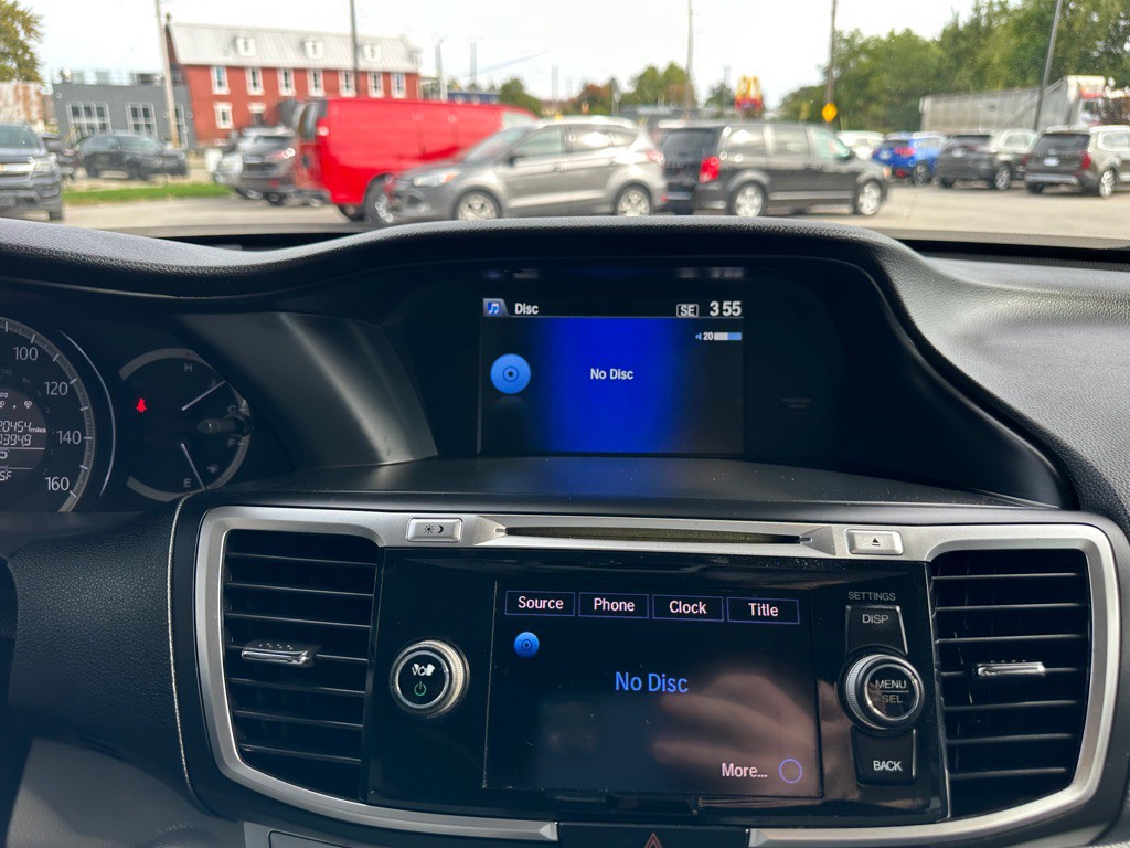2015 Honda Accord Image 23
