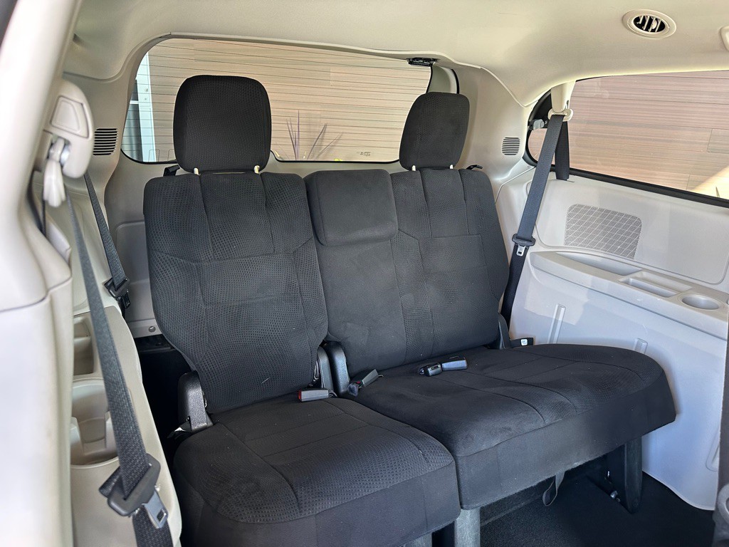 2013 Dodge Grand Caravan Image 17