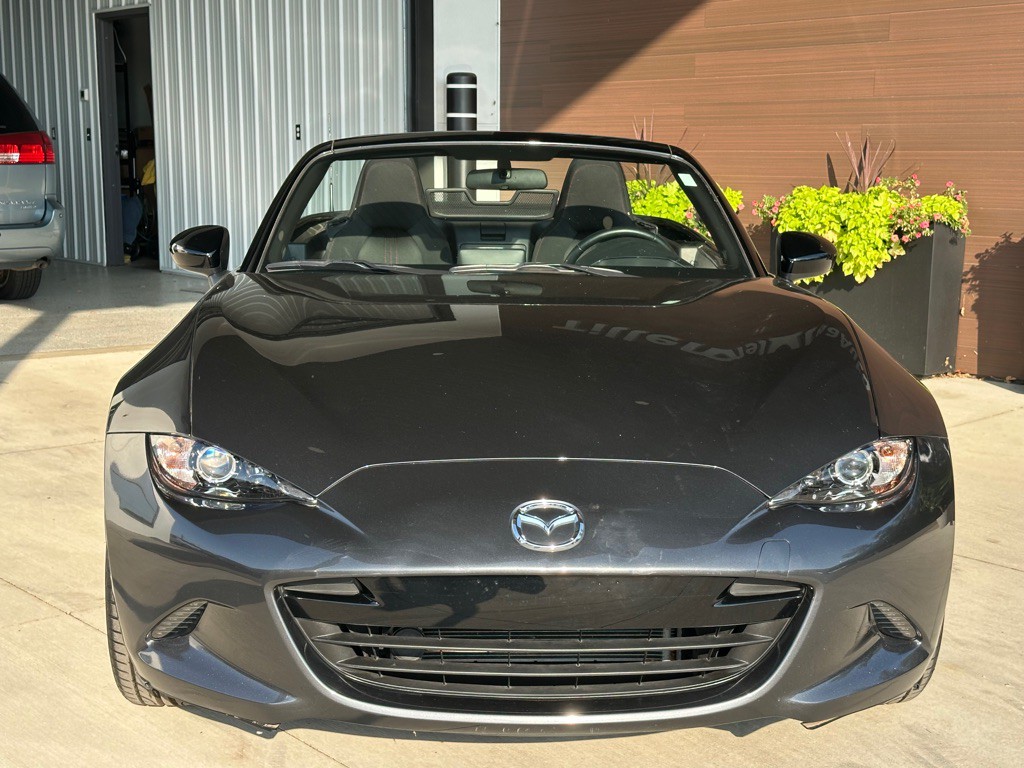 2016 Mazda MX-5 Miata Image 2
