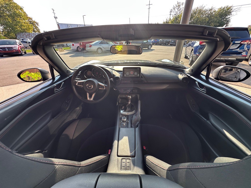 2016 Mazda MX-5 Miata Image 13