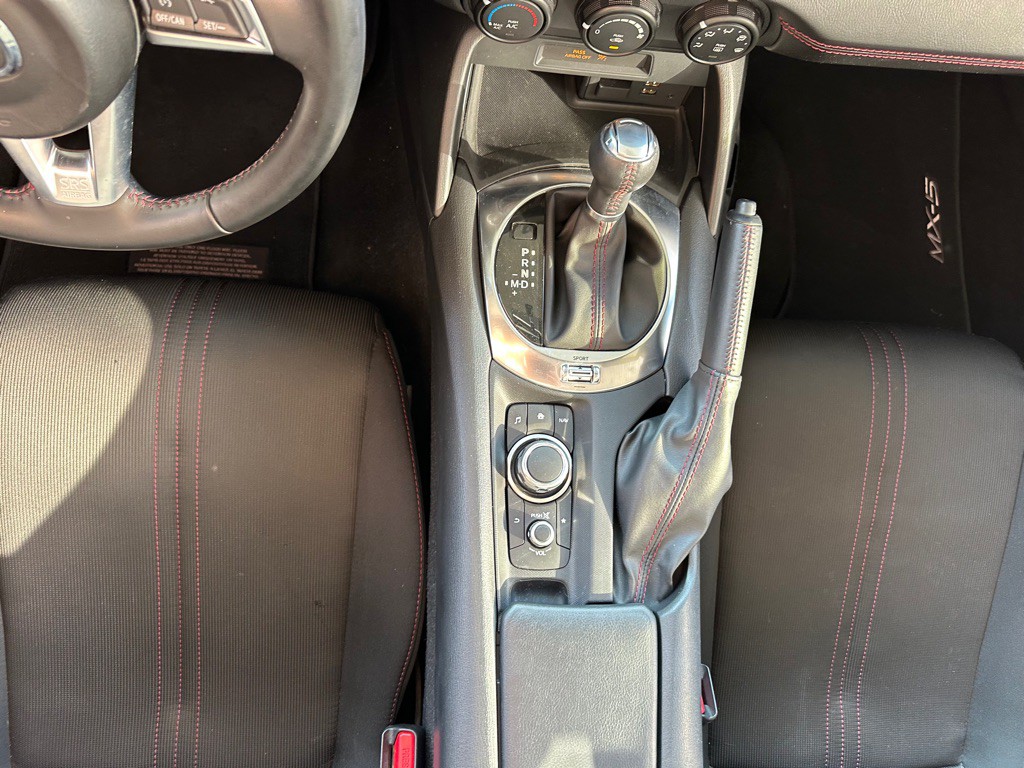 2016 Mazda MX-5 Miata Image 21