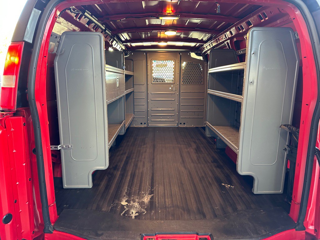 2014 Chevrolet Express Image 11