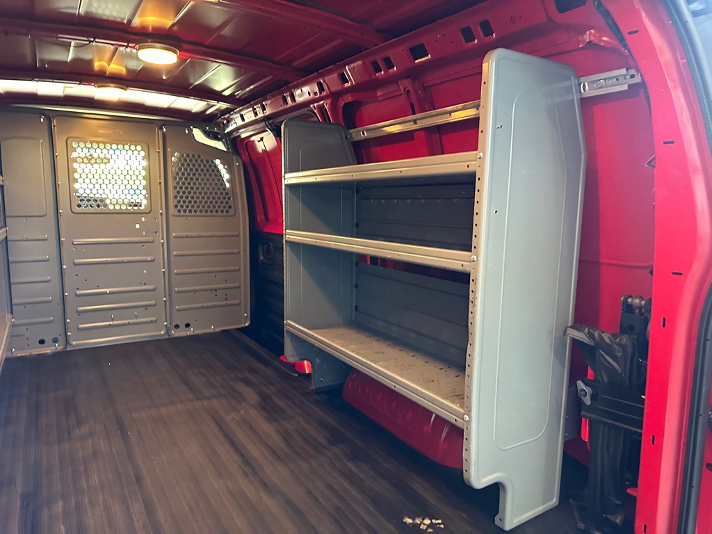2014 Chevrolet Express Image 12