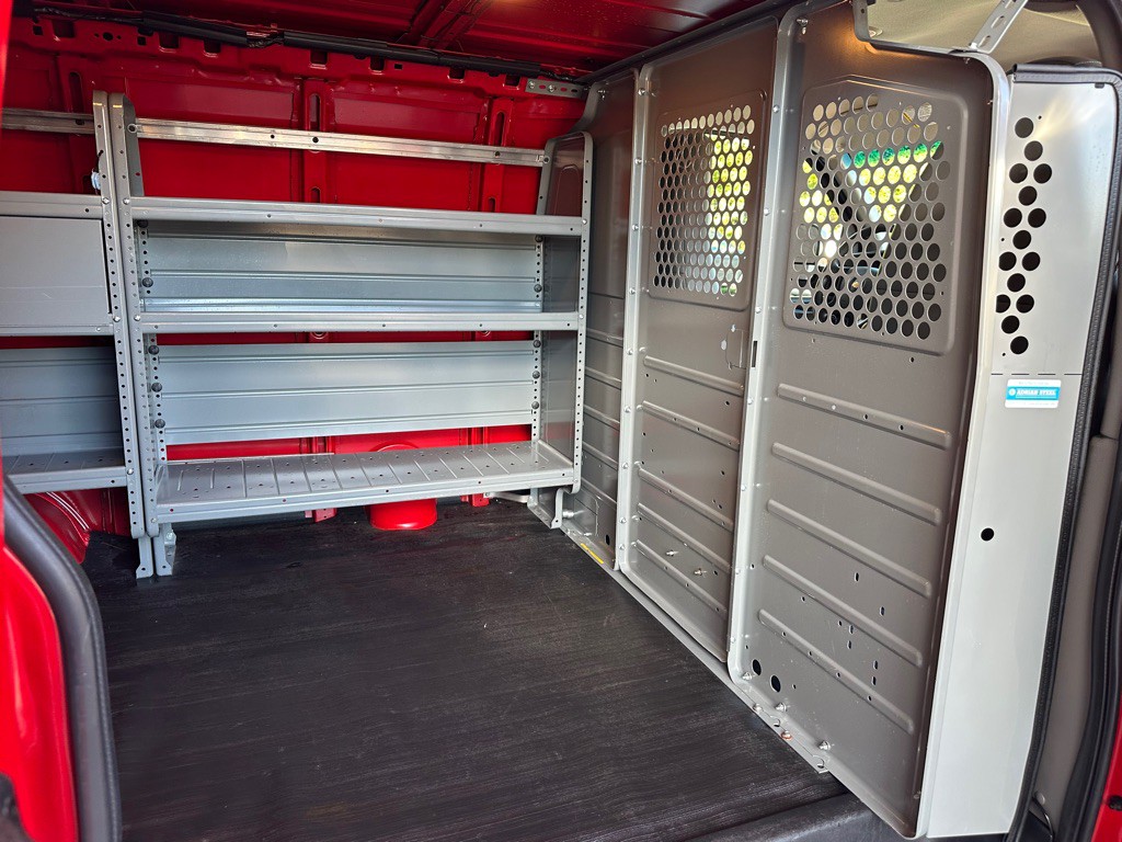 2014 Chevrolet Express Image 14