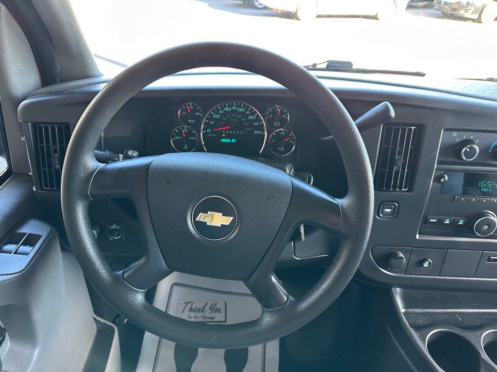 2014 Chevrolet Express Image 19