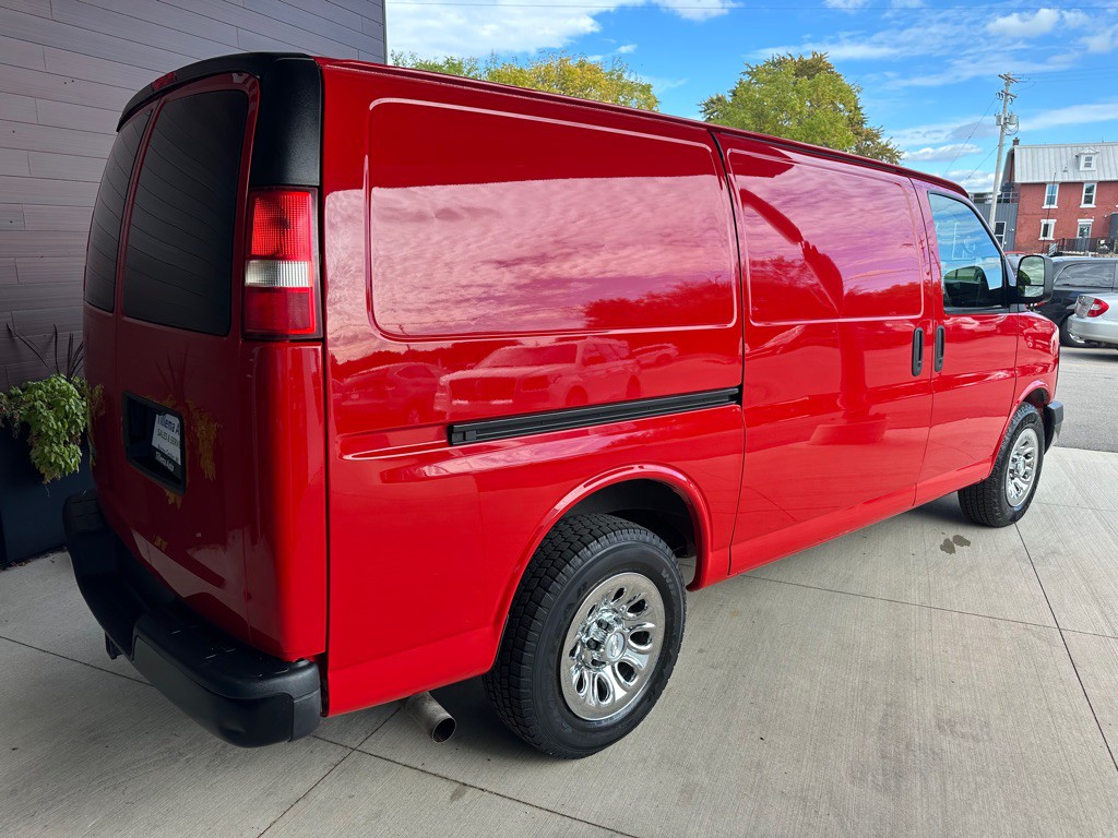 2014 Chevrolet Express Image 7