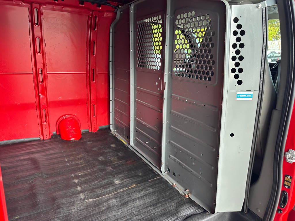 2014 Chevrolet Express Image 12