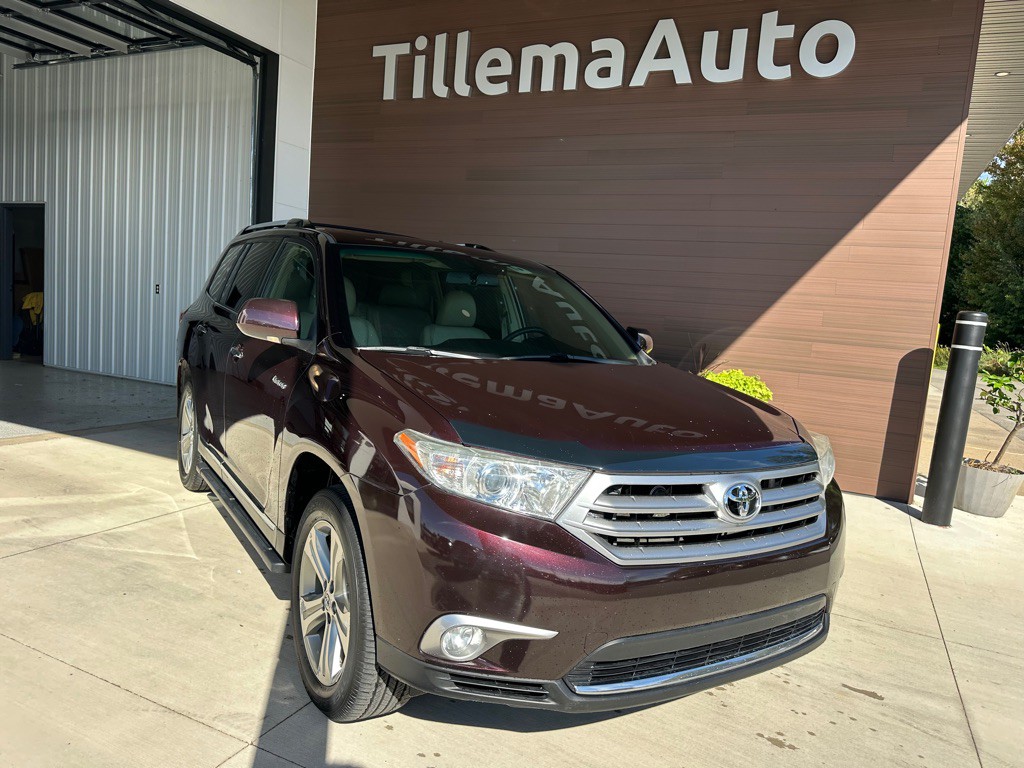 2011 Toyota Highlander Image 1
