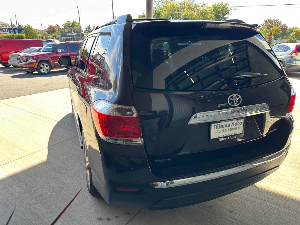 2011 Toyota Highlander Image 5