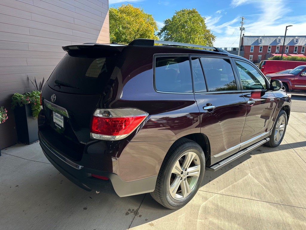 2011 Toyota Highlander Image 7
