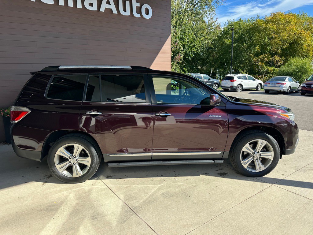 2011 Toyota Highlander Image 8