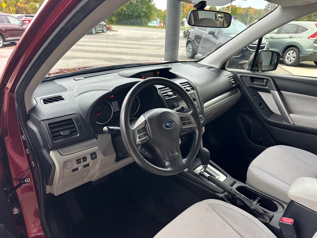 2015 Subaru Forester Image 9