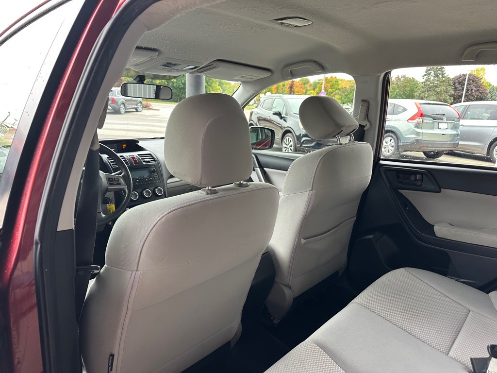 2015 Subaru Forester Image 11