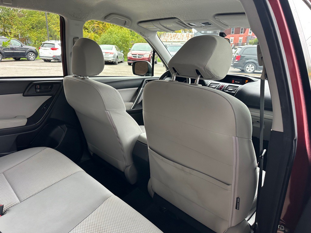 2015 Subaru Forester Image 14