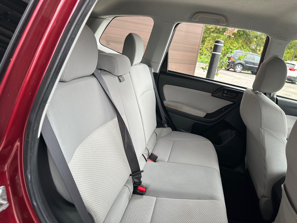 2015 Subaru Forester Image 15