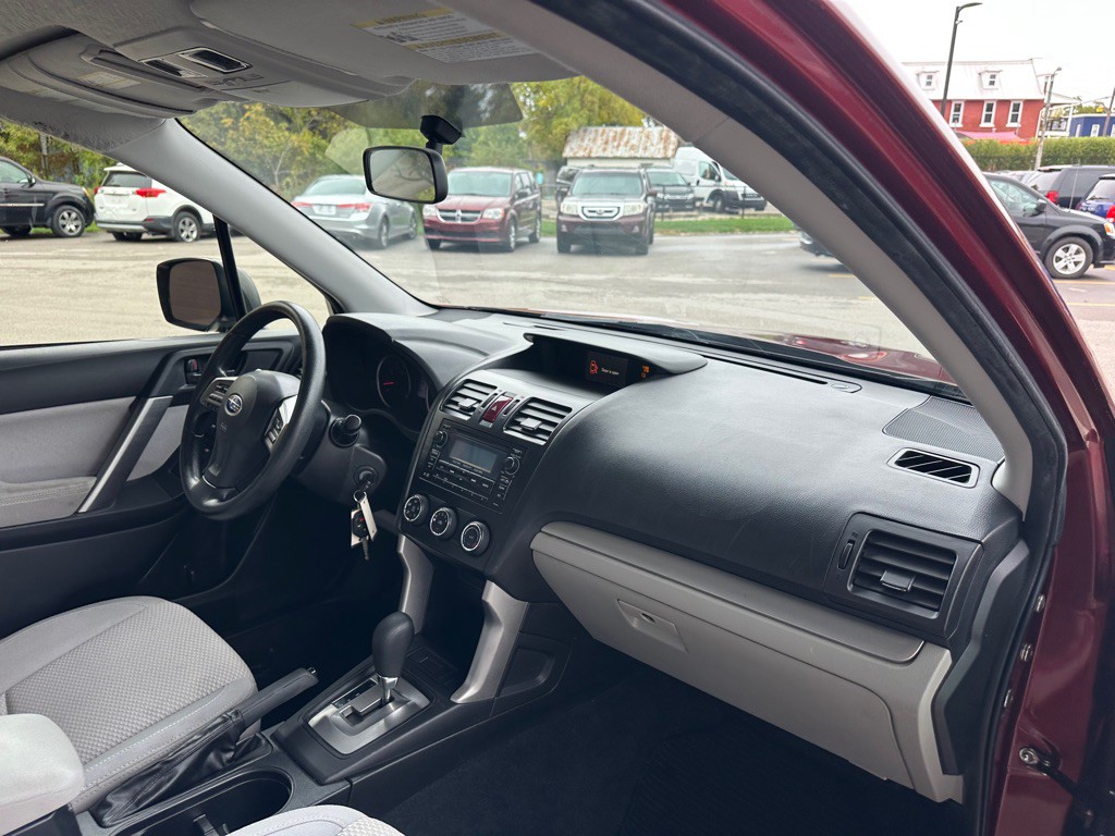 2015 Subaru Forester Image 16