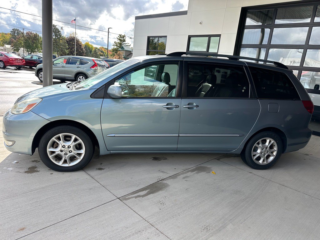 2005 Toyota Sienna Image 4