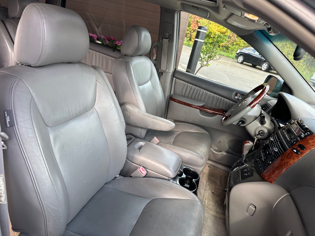 2005 Toyota Sienna Image 17