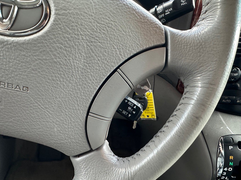 2005 Toyota Sienna Image 21