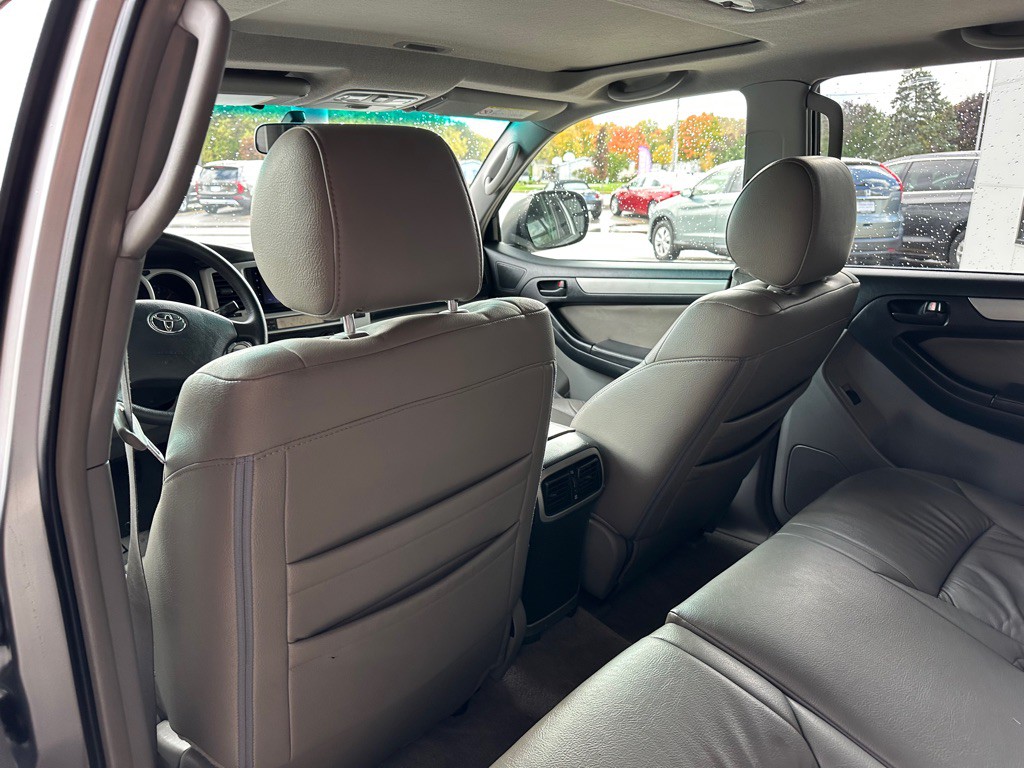 2004 Toyota 4Runner Image 11