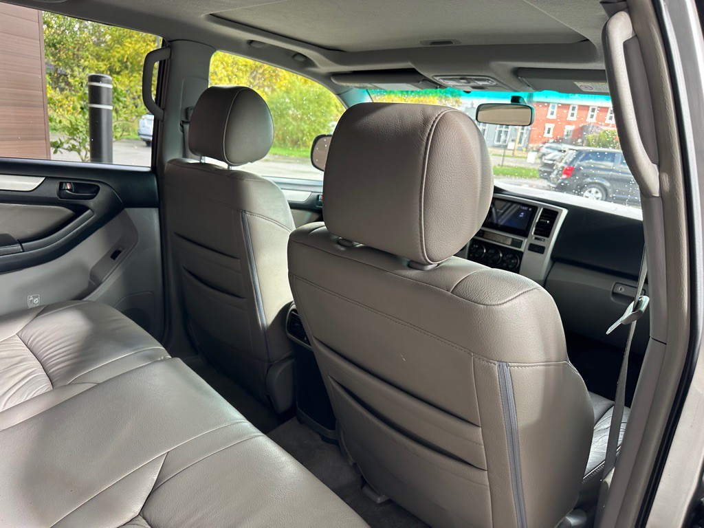 2004 Toyota 4Runner Image 14