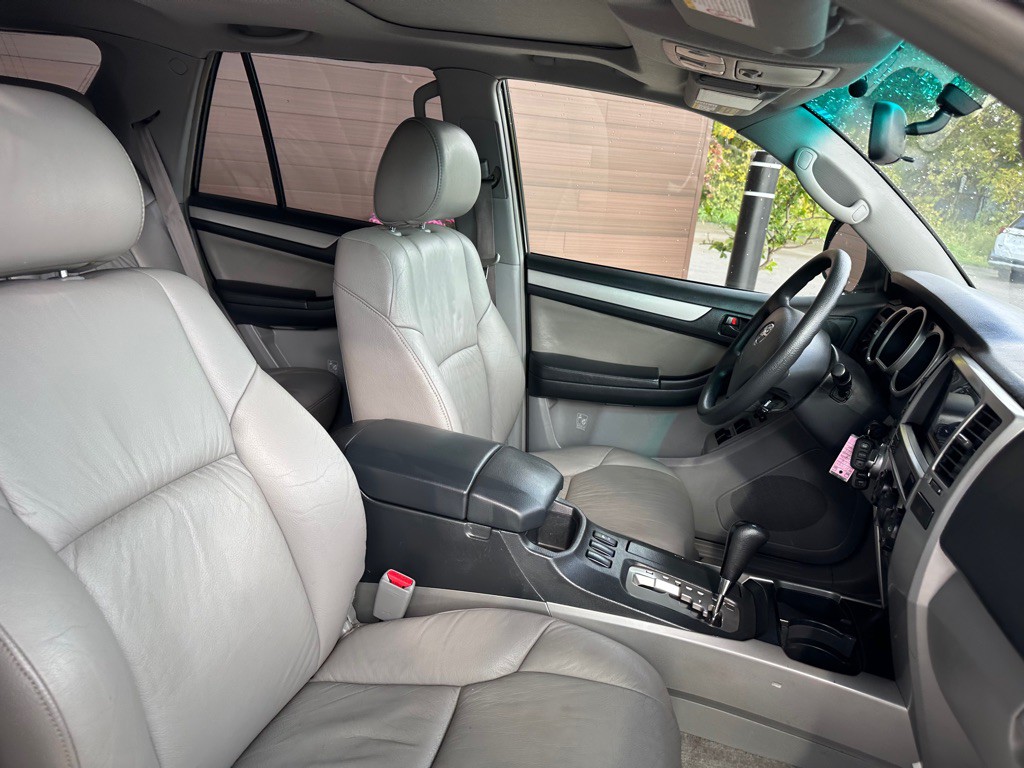 2004 Toyota 4Runner Image 17