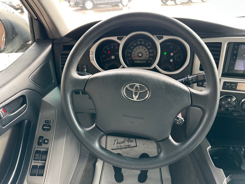2004 Toyota 4Runner Image 19