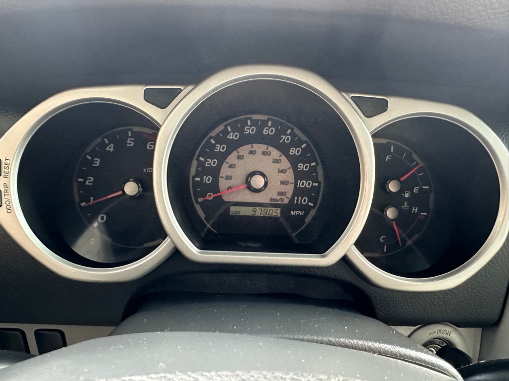 2004 Toyota 4Runner Image 20